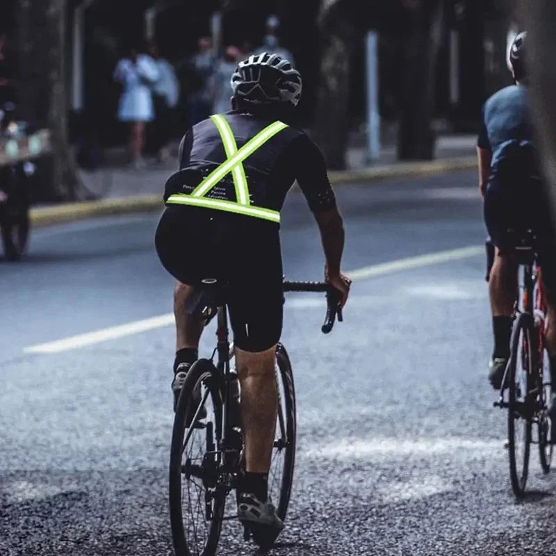 Reflective safety vest Lightweight adjustable elastic vest jacket High-visibility reflective strips，Used for traffic control、Run